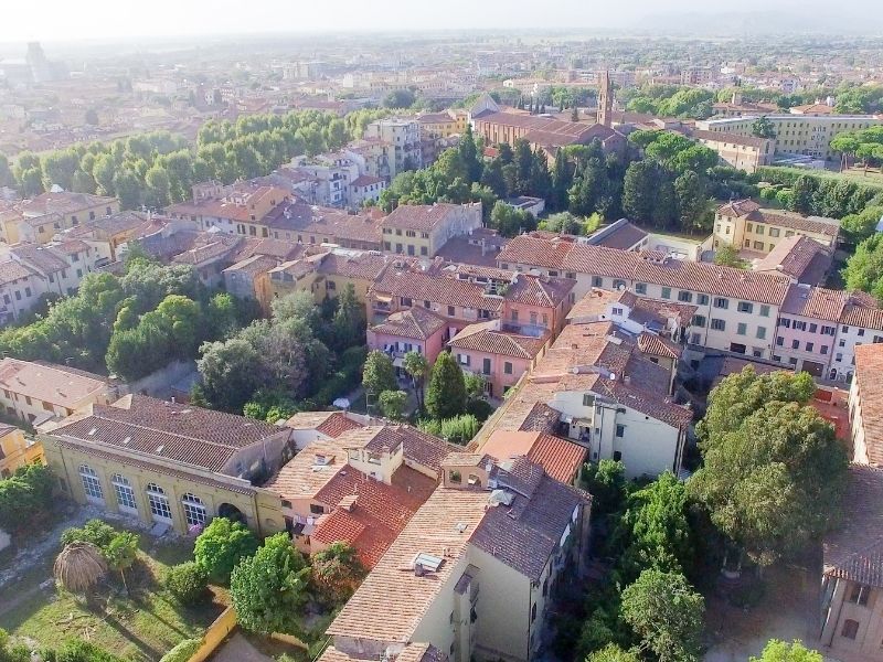 Wochenmarkt in Pisa / Markt Pisanova