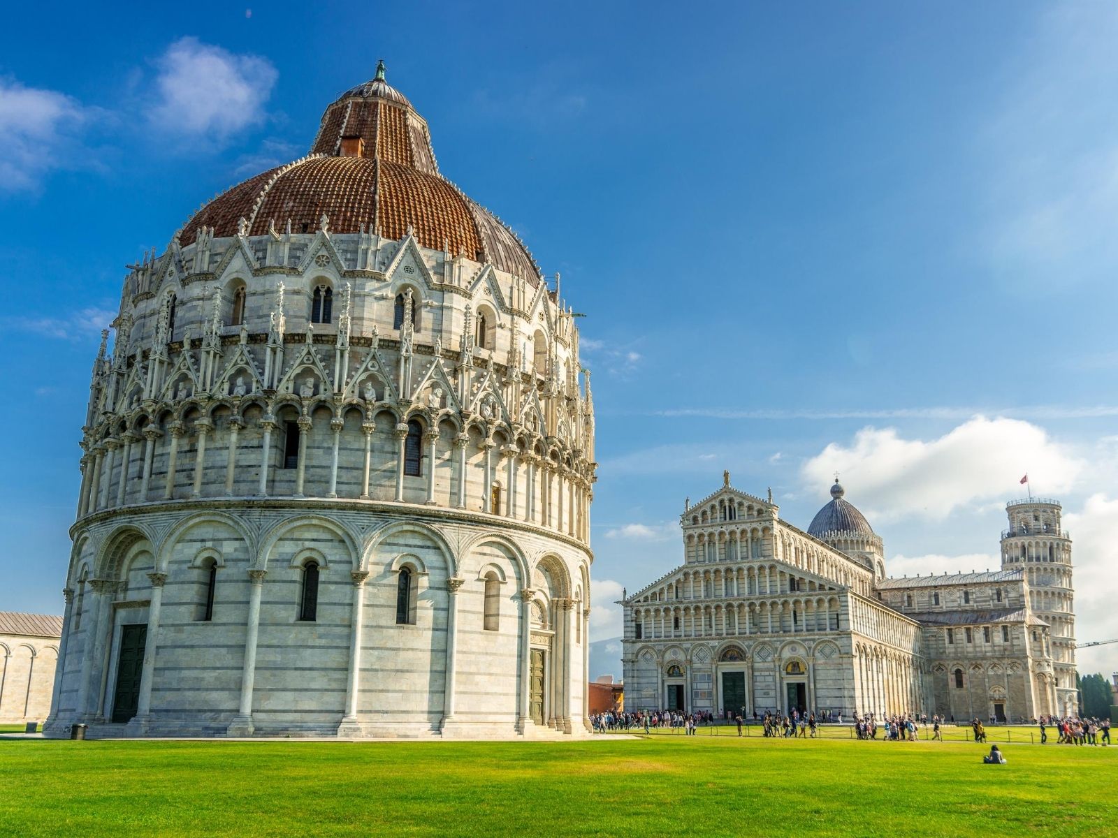 Schiefer Turm von Pisa auf der Piazza dei Miracoli