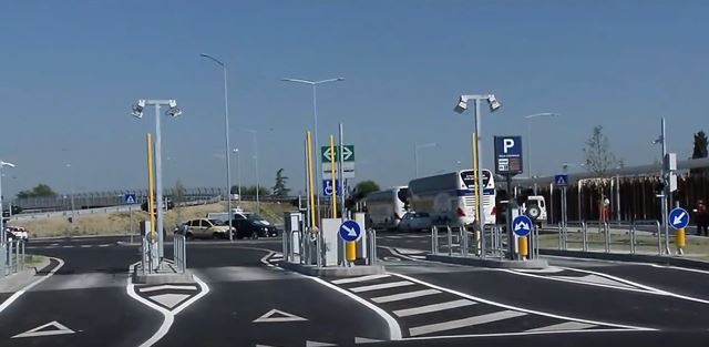 Eröffnung des neuen Parkplatz VILLA COSTANZA bei Florenz für den Verkehr der Zukunft