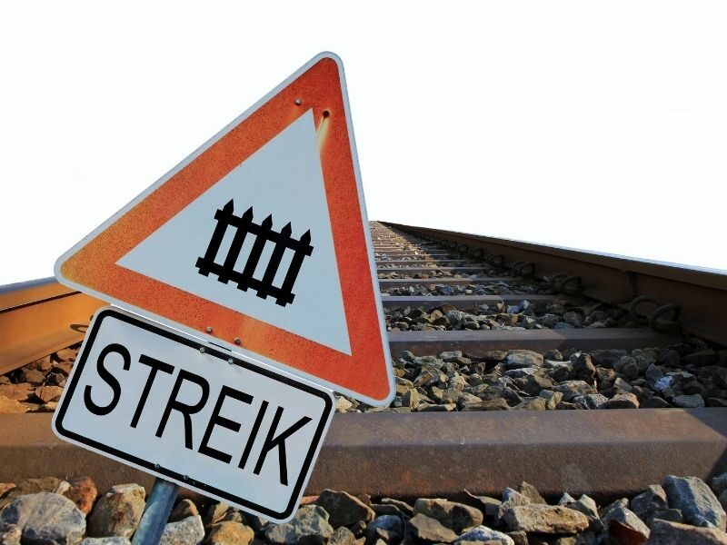 24 Stunden- Generalstreik am 11. Oktober trifft neben dem Fernverkehr auch die Flüge und Fähren in der Toskana