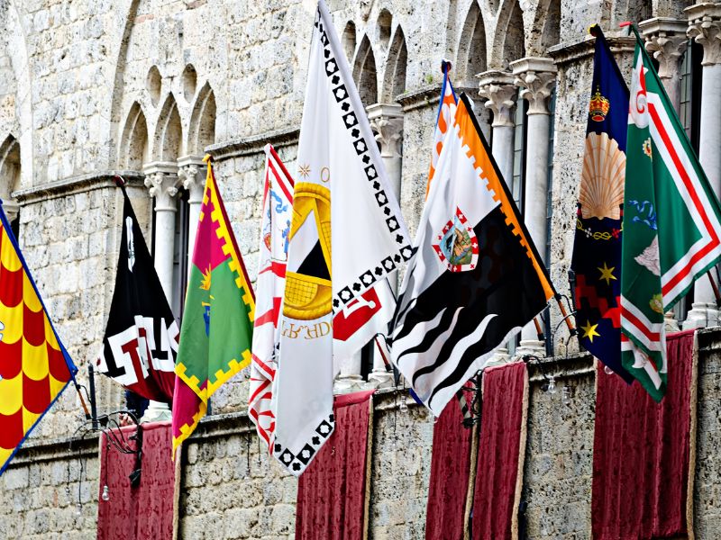Palio di Siena - das härteste Pferderennen der Welt